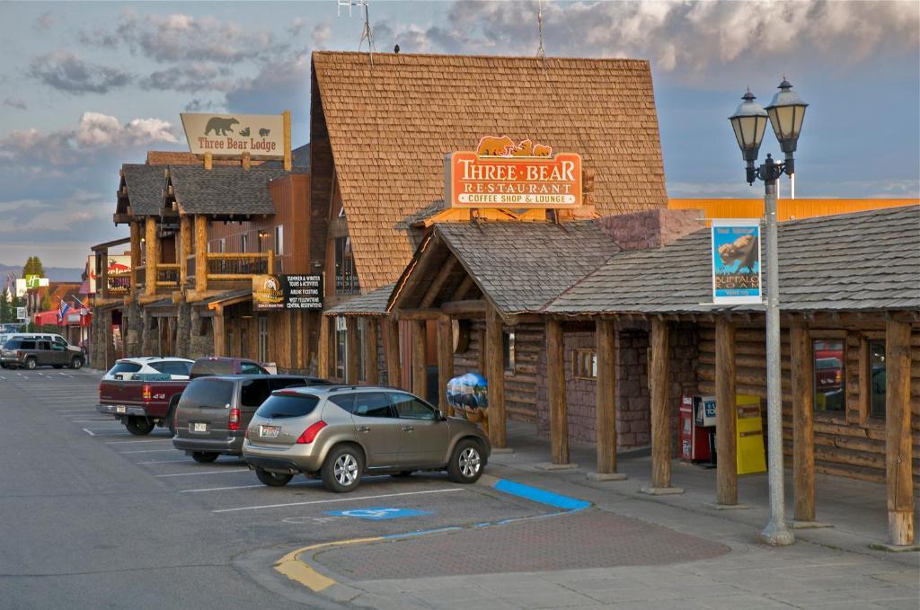 Three Bear Lodge West Yellowstone Εξωτερικό φωτογραφία