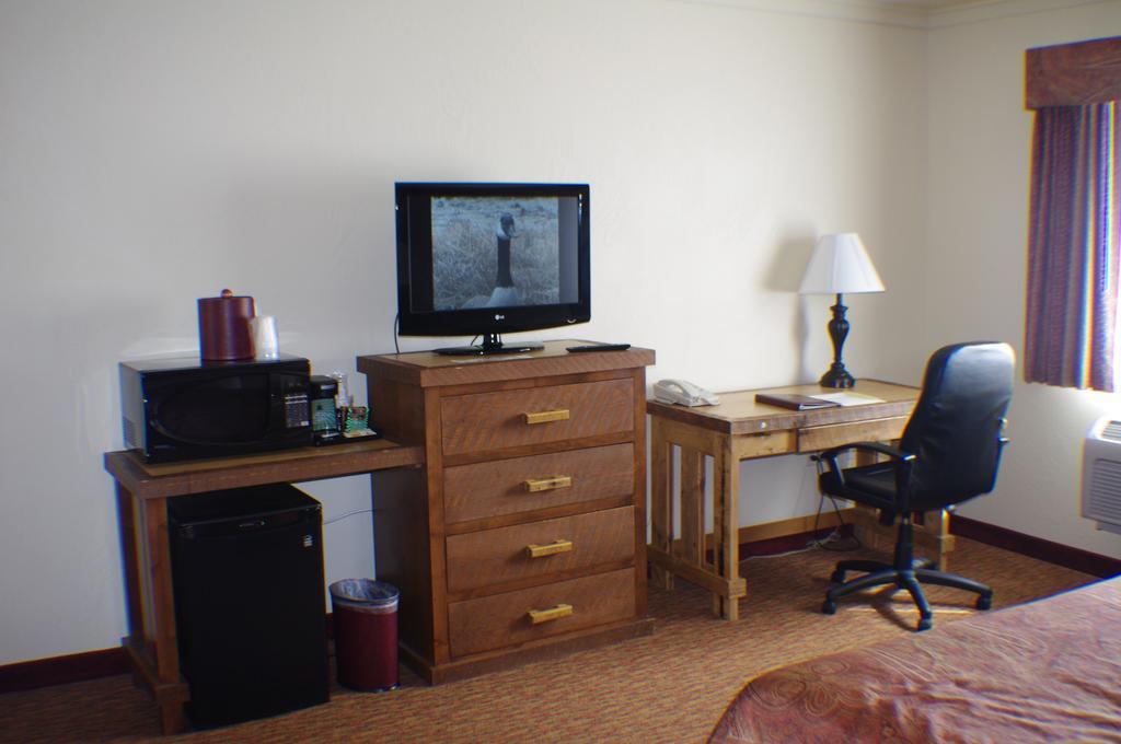 Three Bear Lodge West Yellowstone Εξωτερικό φωτογραφία